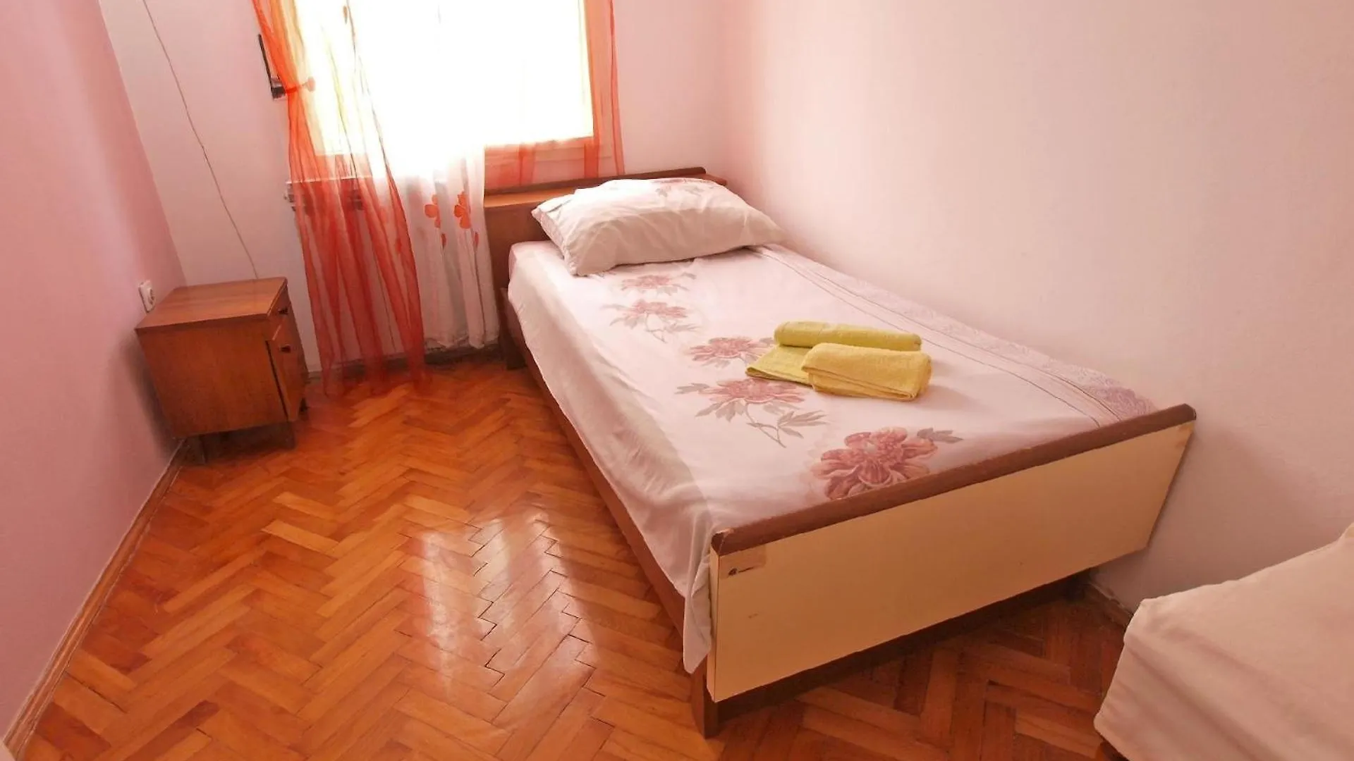 Apartment Ferienwohnung Fuer 7 Personen Ca 90 Qm In Pula, Istrien Istrische Riviera